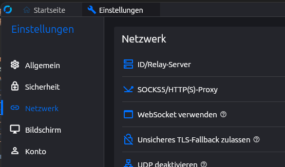 RustDesk-Einstellungen mit ausgewähltem Bereich Netzwerk und dem Eintrag ID/Relay-Server